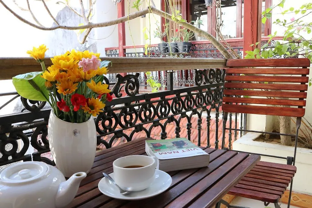 Nhi Trung Hotel هوي ان