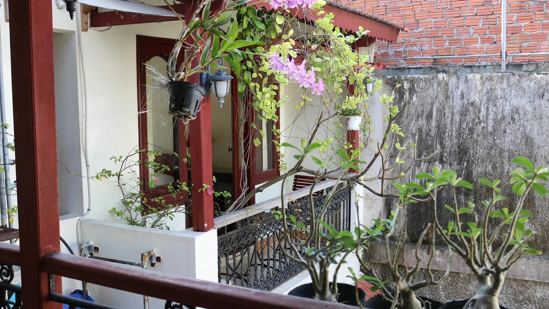 Nhi Trung Hotel هوي ان
