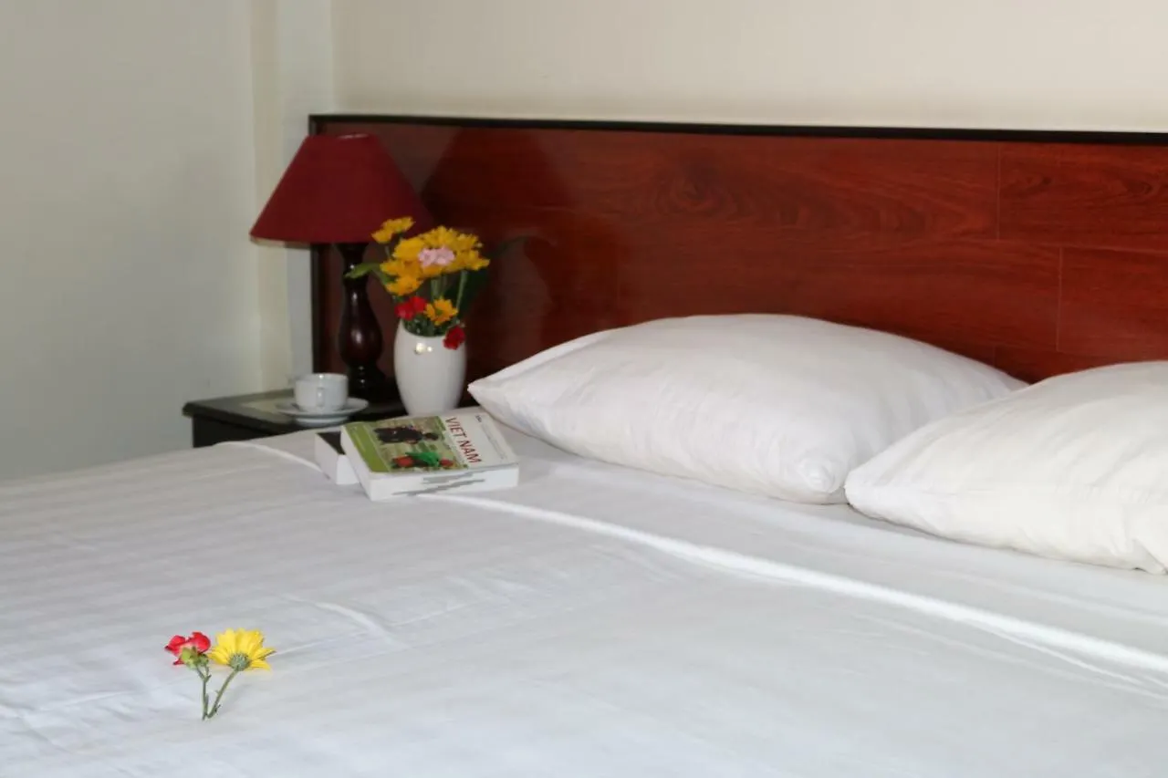 Nhi Trung Hotel هوي ان فيتنام